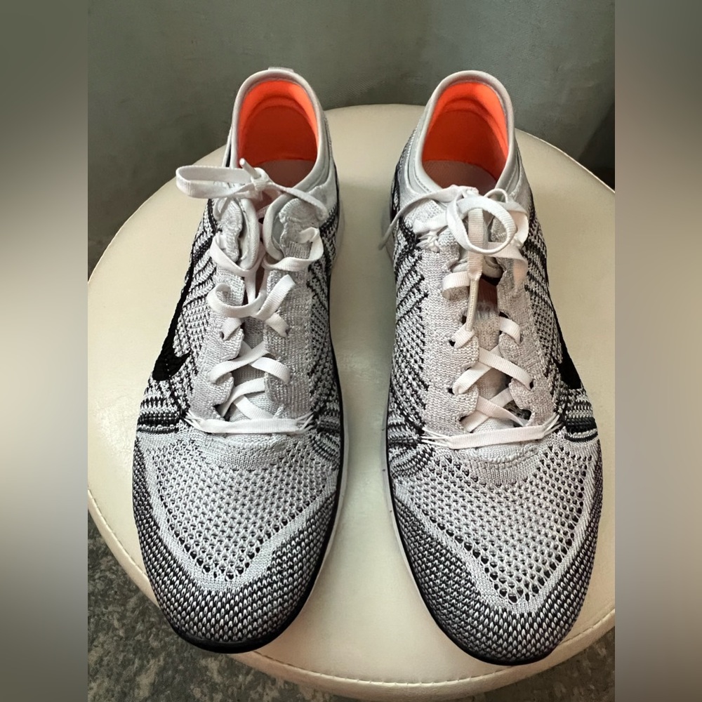 BNIB Nike Free Flyknit womens sz 7.5